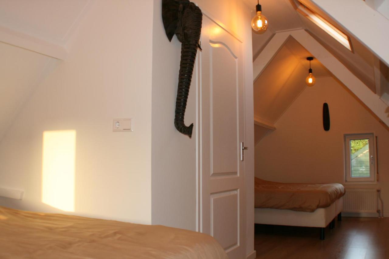 Schwone Diekhuusje - Vakantiewoning Aan De Noordzeekust Villa Schoondijke Eksteriør billede